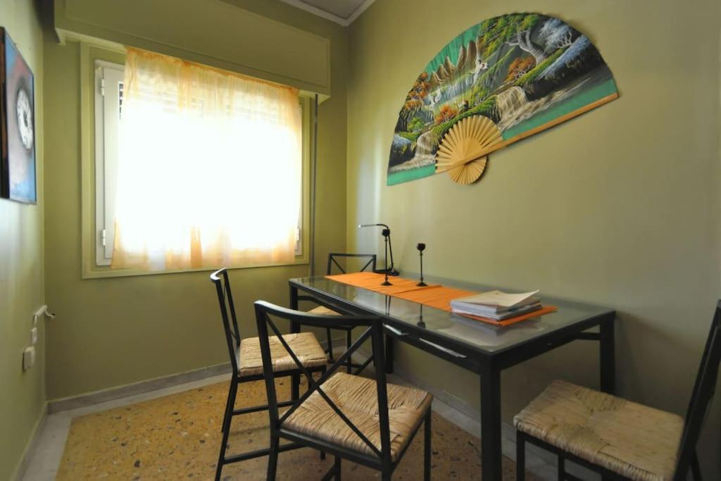 Nice Apartment Near City Center Atenas Exterior foto
